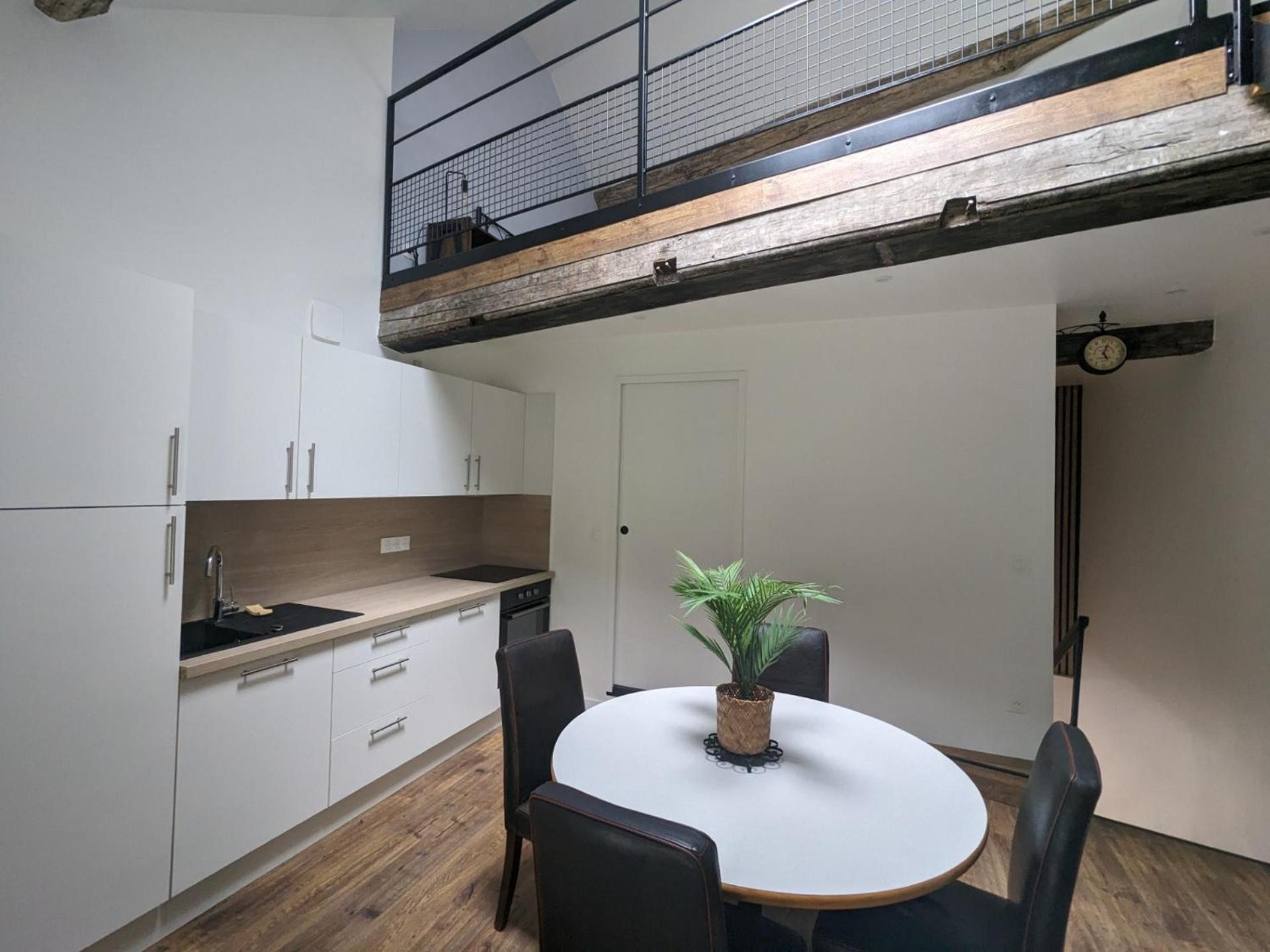 Вілла La Casa Bosch Sombernon Екстер'єр фото